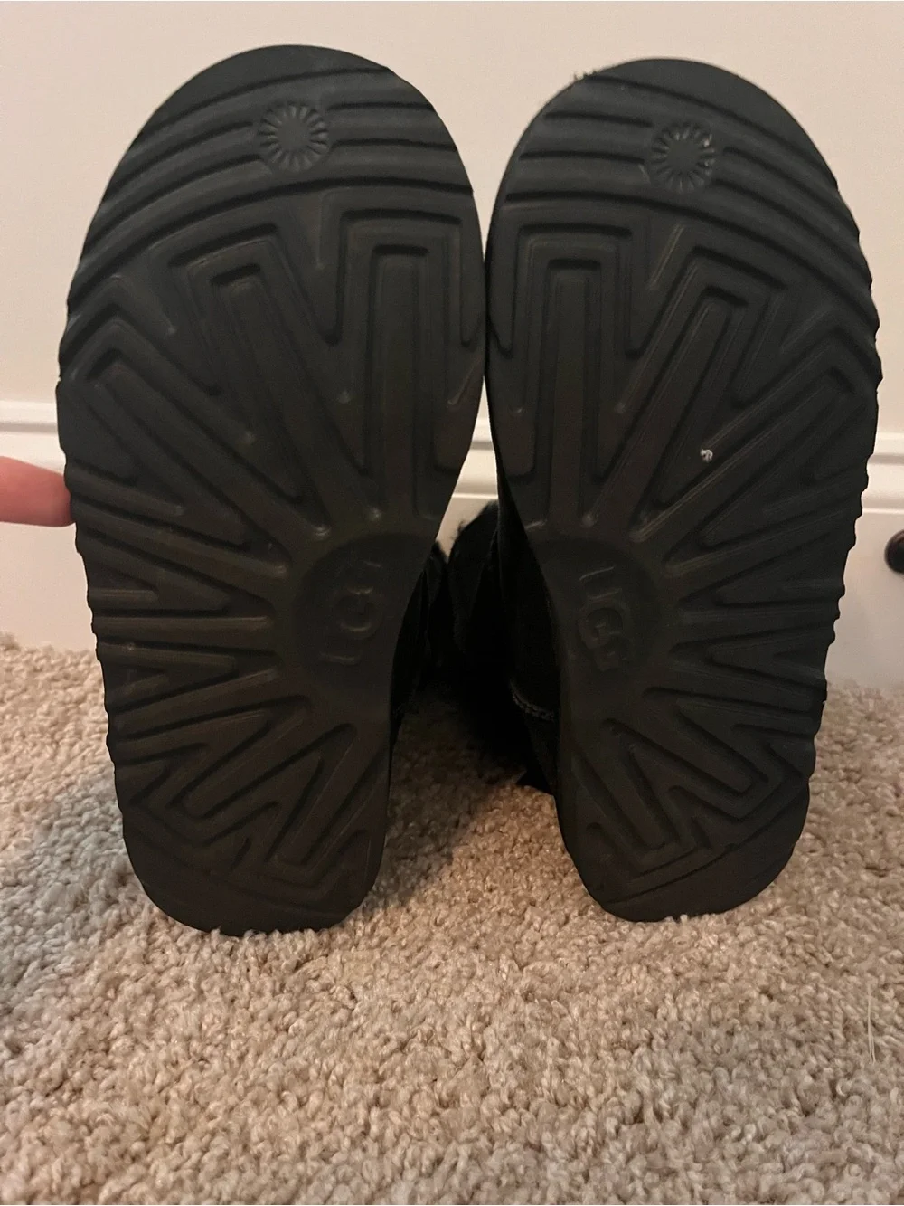 UGG Kids Bailey Bow II Boots Size 5